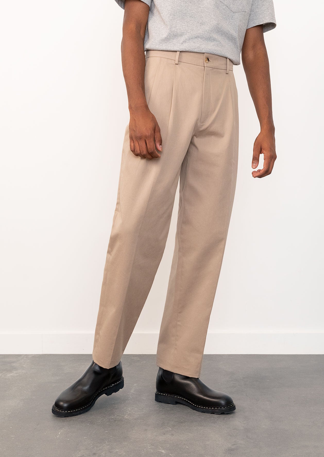 Mens wedding pants that are slim cut and top in trends | Baron Boutique